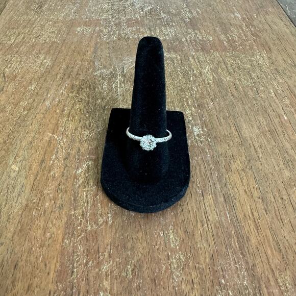 GERMANY Thin Etched Silver Band Round Solitaire Clear Rhinestone Ring Size‎ 7 - Picture 1 of 9